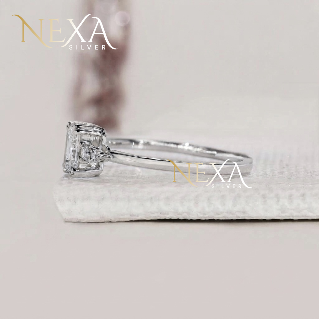 Radiant Cut Solitaire Diamond Engagement Ring thumbnail 4